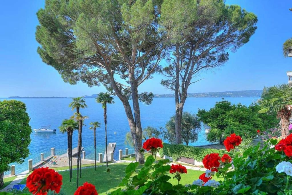 Appartamento 33 Rose Gardone Riviera Exterior photo
